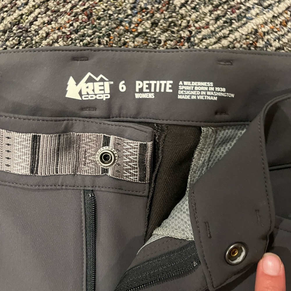 Womens REI hiking Pants